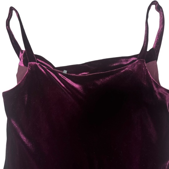 CHARUEL velvet midi dress - Picture 7 of 10